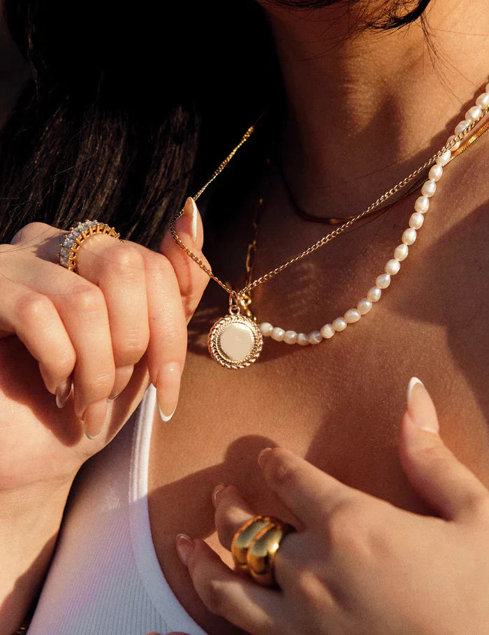 YOUR GUIDE TO PEARL JEWELRY