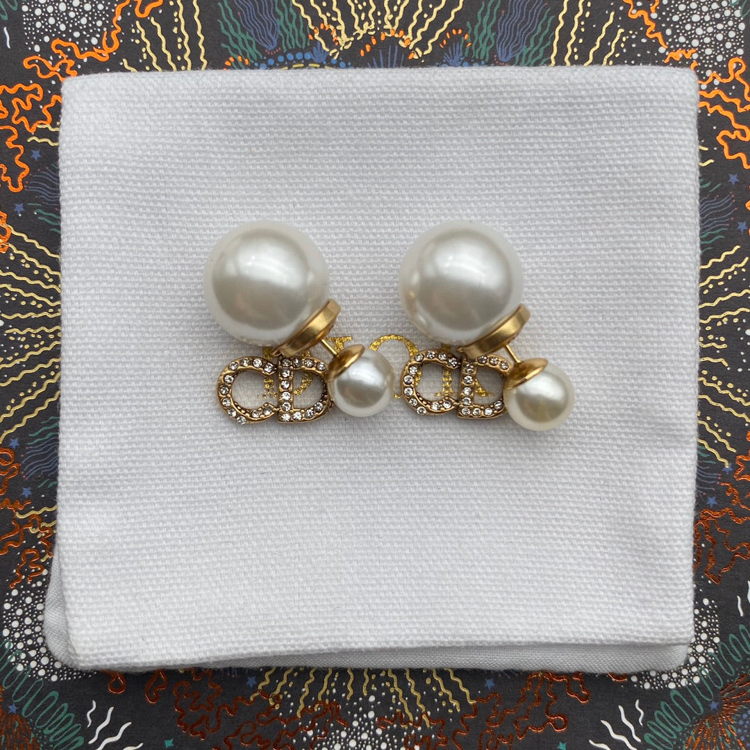 Fashion CD Pearl Earrings