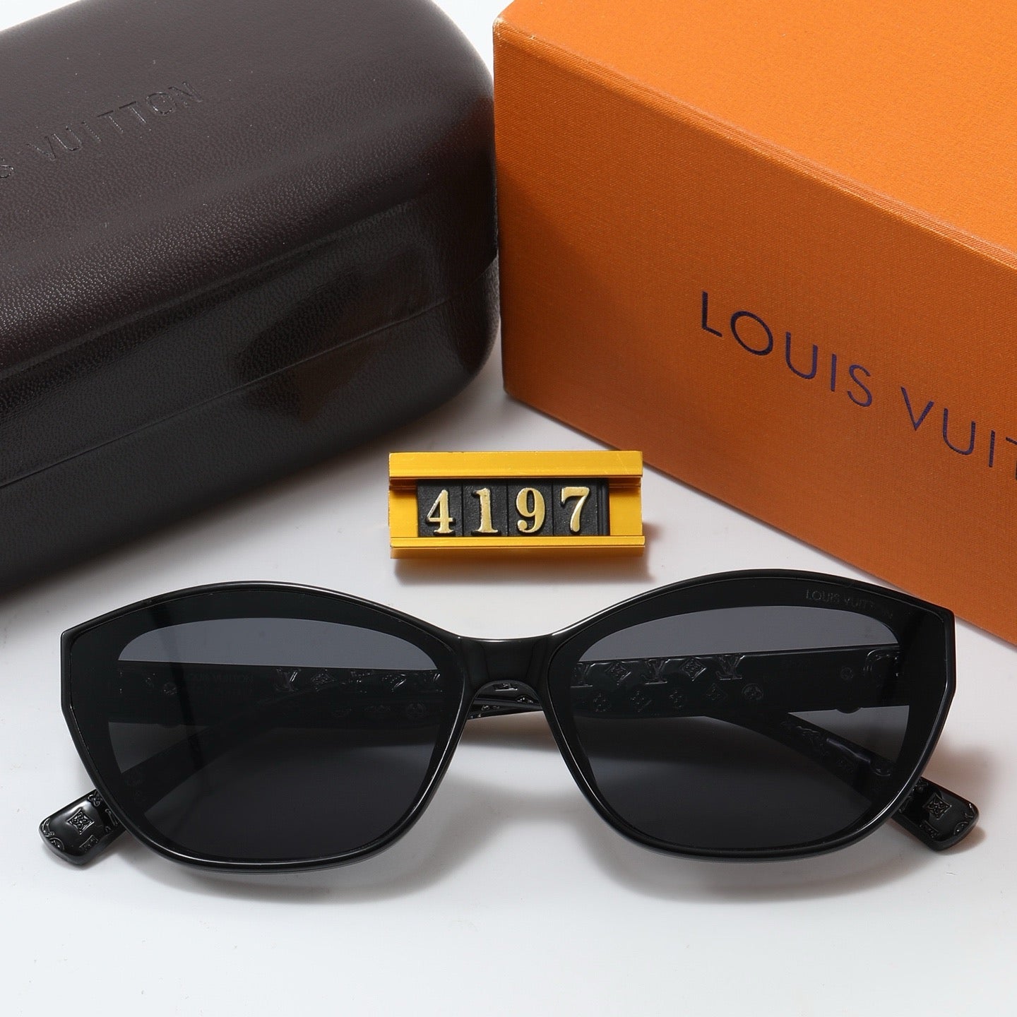 4 Color Women's Sunglasses—4197