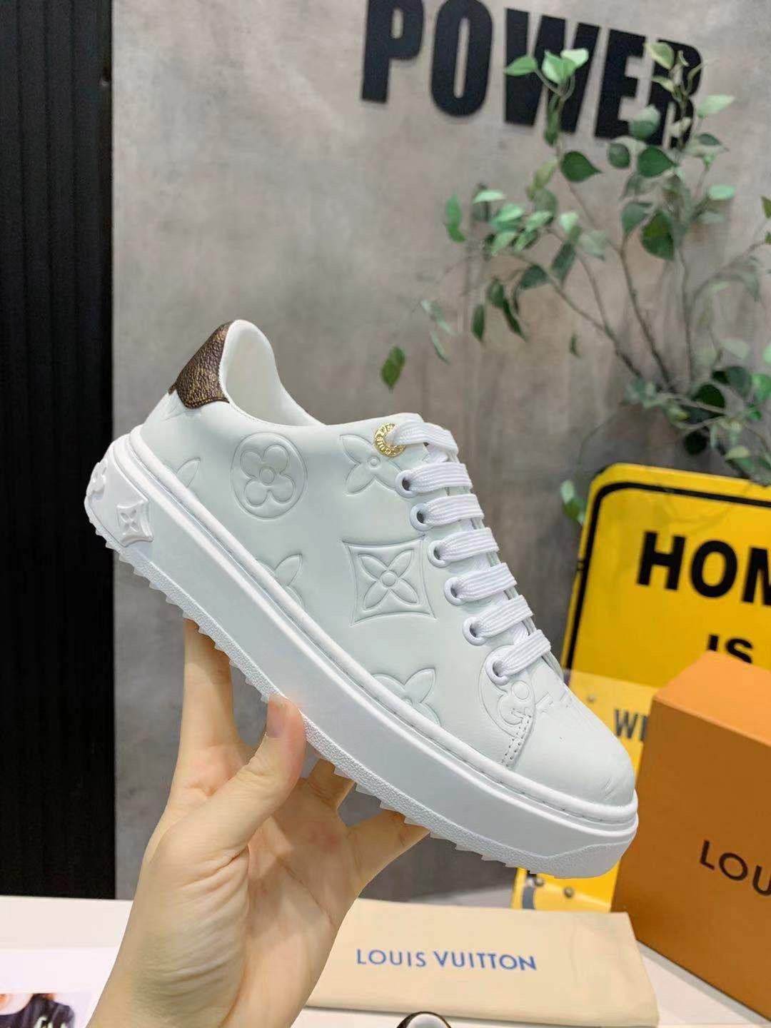 L Time Out Sneaker White For Women L