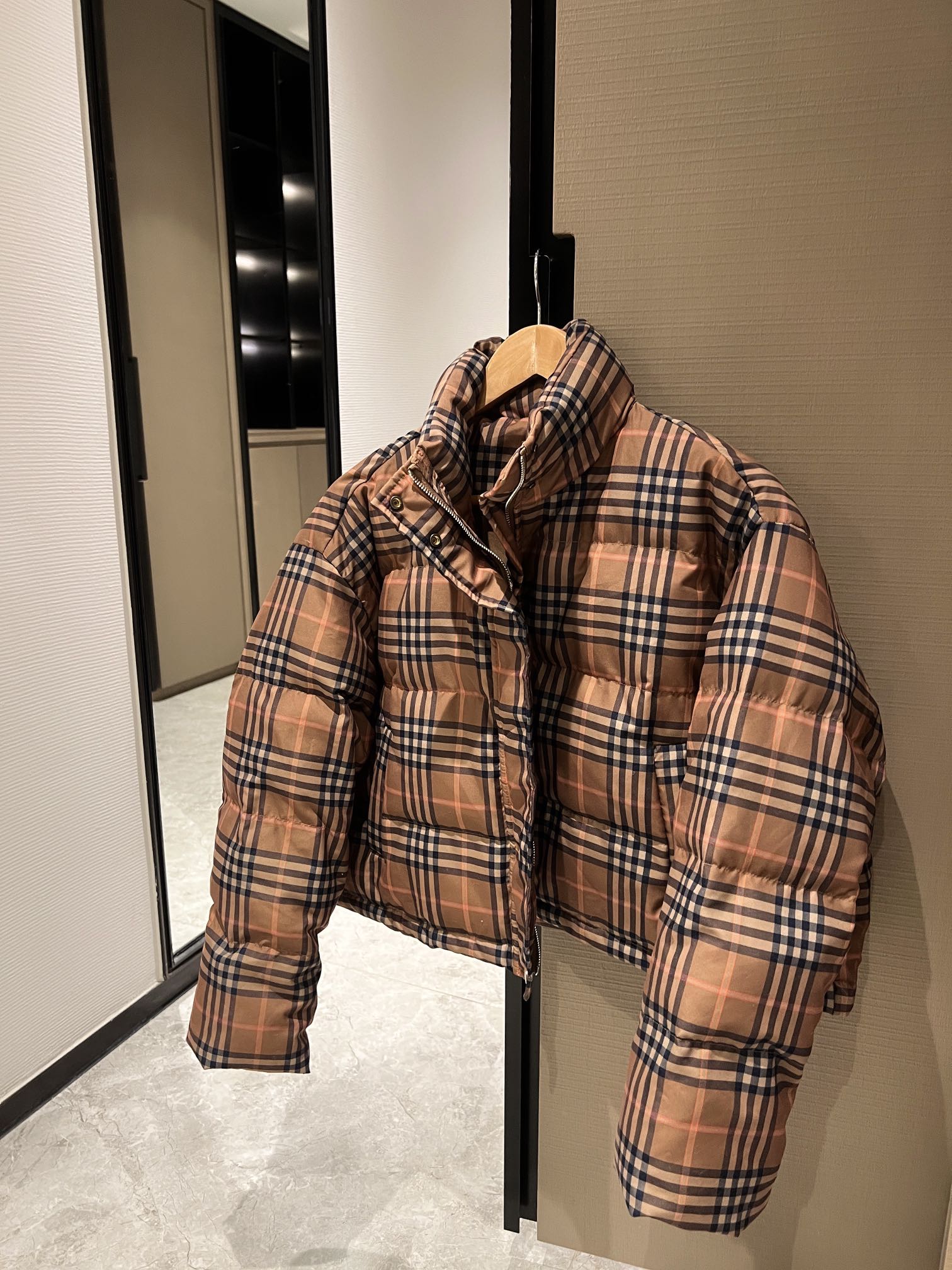 Classic plaid padded jacket