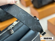 Men's free shipping messenger bag