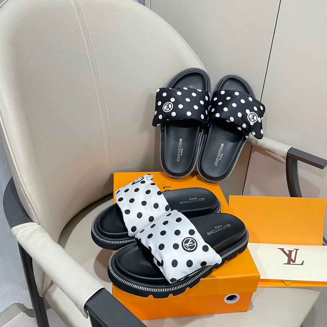 LV 25S-Polka dot velcro flat bottom