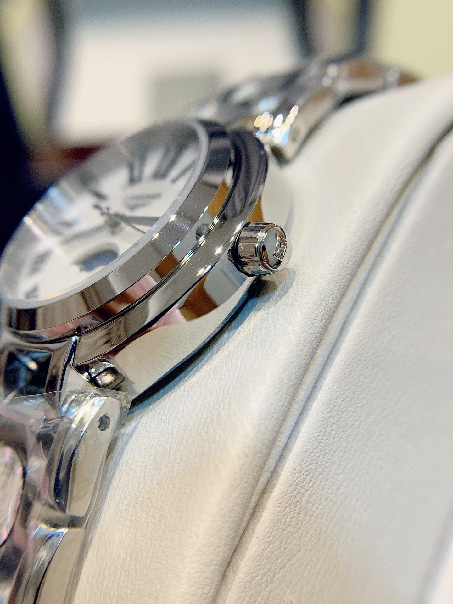 Lgines' new beautiful mother-of-pearl dial