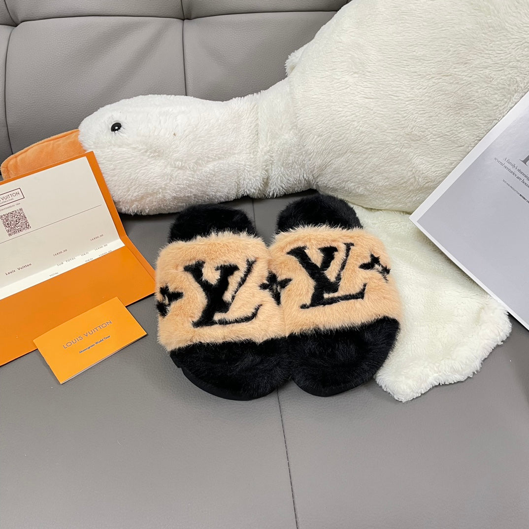 Lv 24SS Fall/Winter colour-block lambswool slippers