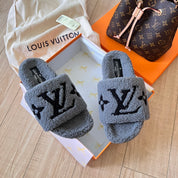 Lv 24SS Fall/Winter Lambswool Slippers