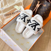 Lv 24SS Fall/Winter Lambswool Slippers