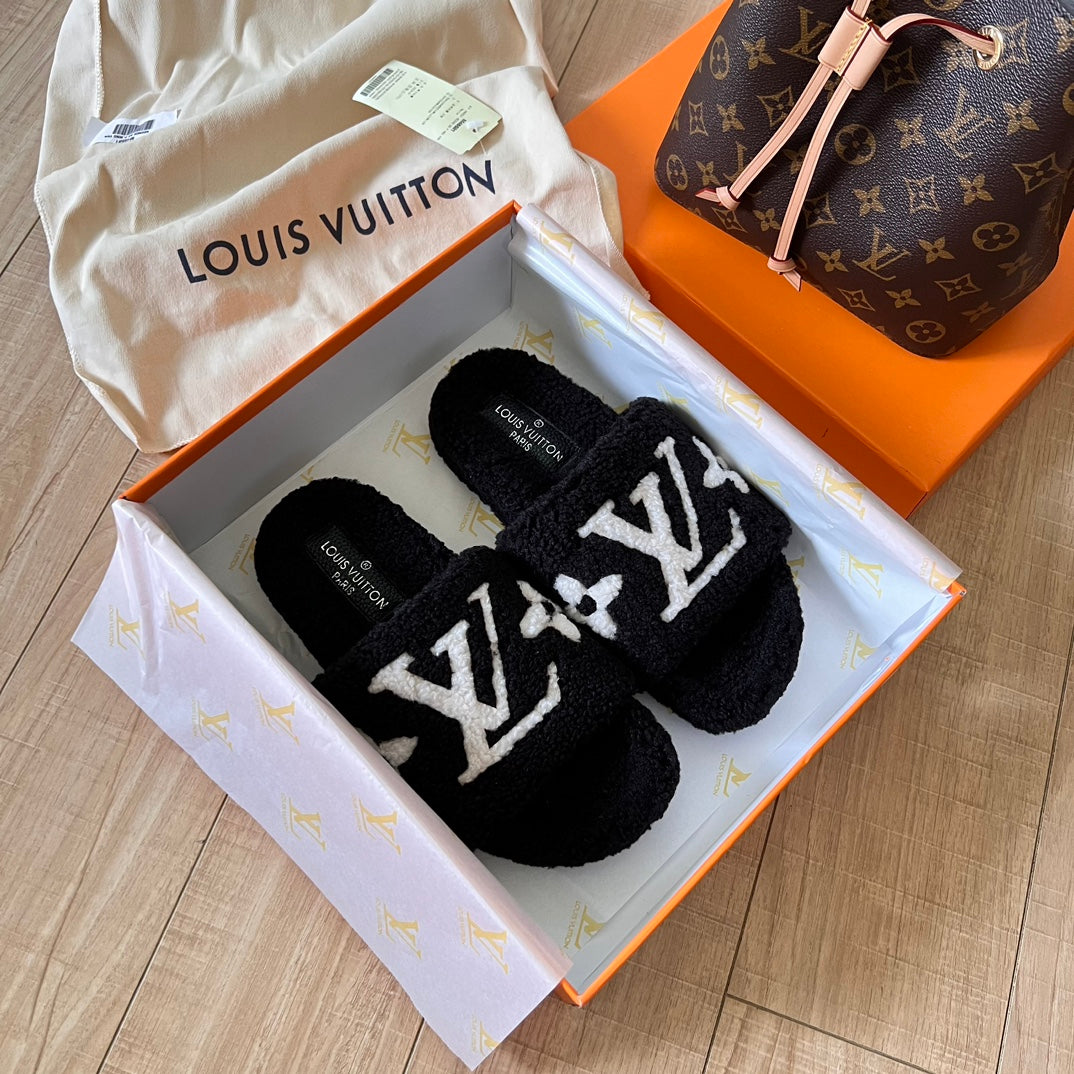 Lv 24SS Fall/Winter Lambswool Slippers