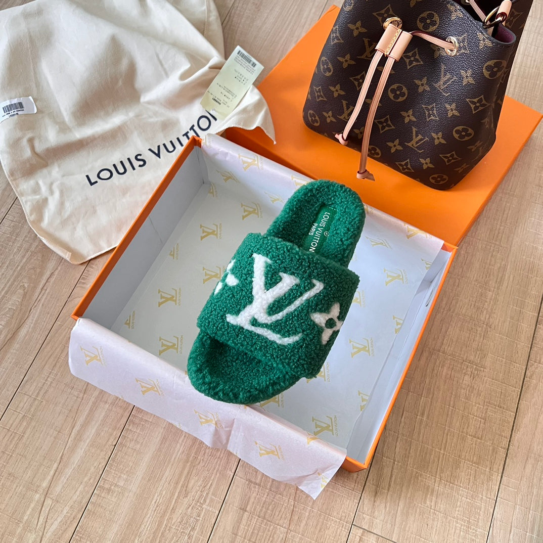 Lv 24SS Fall/Winter Lambswool Slippers