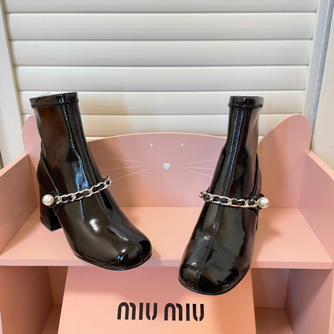 MM pearl chain buckled block heel booties