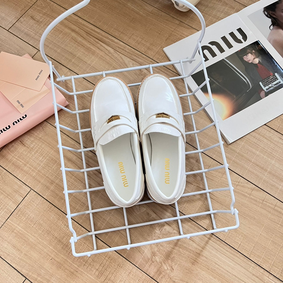 Miu 24SS Gold Coin Platform Casual Shoes