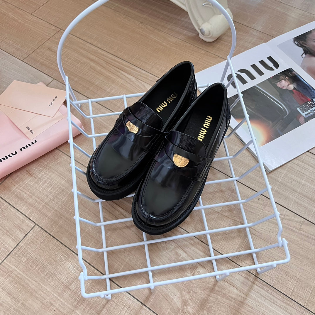 Miu 24SS Gold Coin Platform Casual Shoes